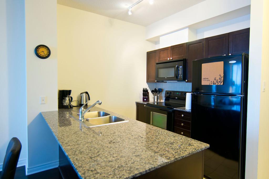 Maplewood Furnished Suites Mississauga Luaran gambar