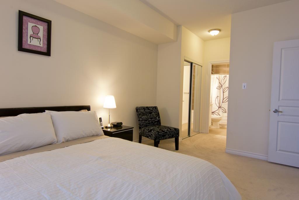 Maplewood Furnished Suites Mississauga Luaran gambar