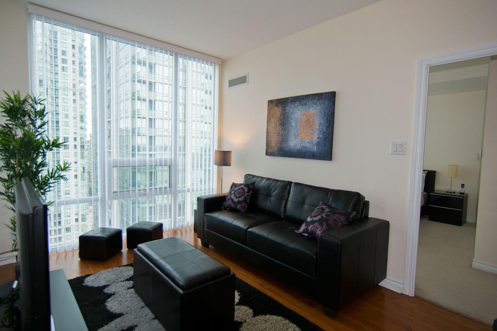 Maplewood Furnished Suites Mississauga Luaran gambar